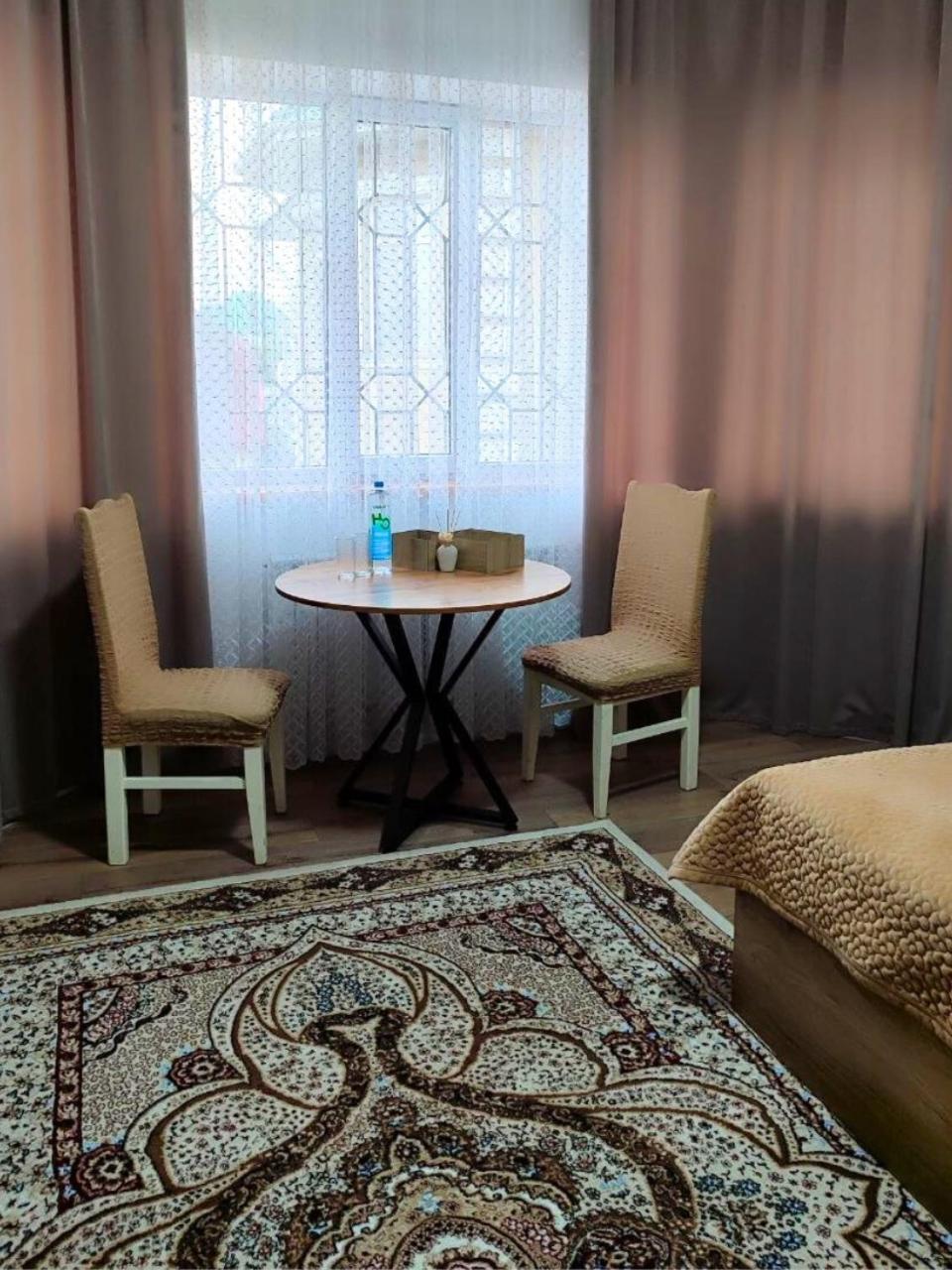 Amanat Guest House 비슈케크 외부 사진